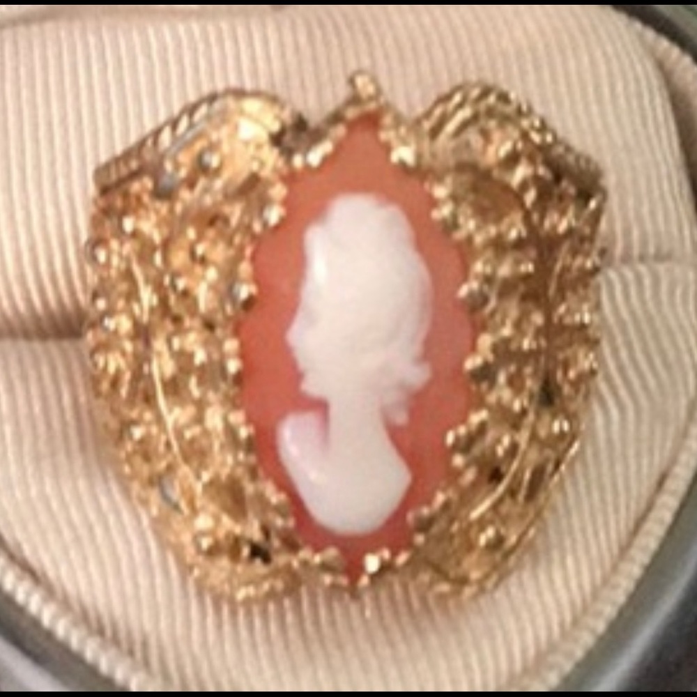 Vintage 14k Yellow Gold Shell Cameo filagree cocktail ring w/appraisal